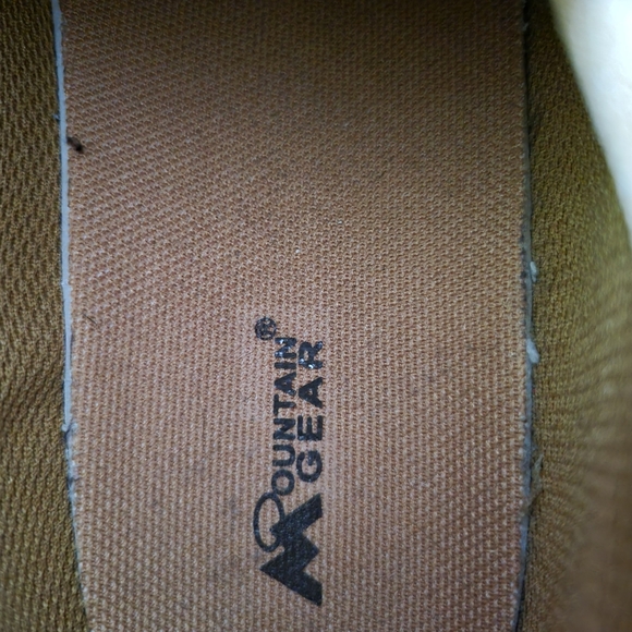 Mountain Gear tan ankle hi boots, size kids 6, like new condition, - Picture 9 of 16